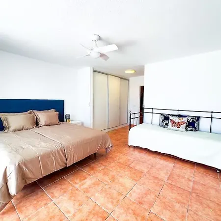 Ocean View Duplex - Club Atlantis In Puerto Colon Se16 * אדחה